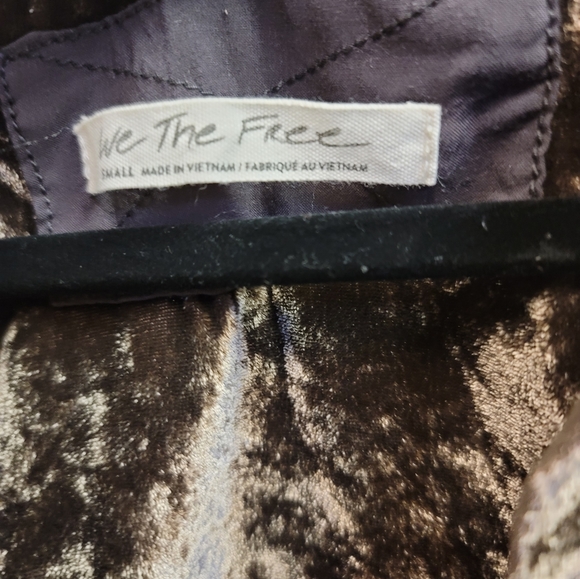 FREE PEOPLE ✨️ NWOT Button Down Brown Velour - Picture 3 of 10